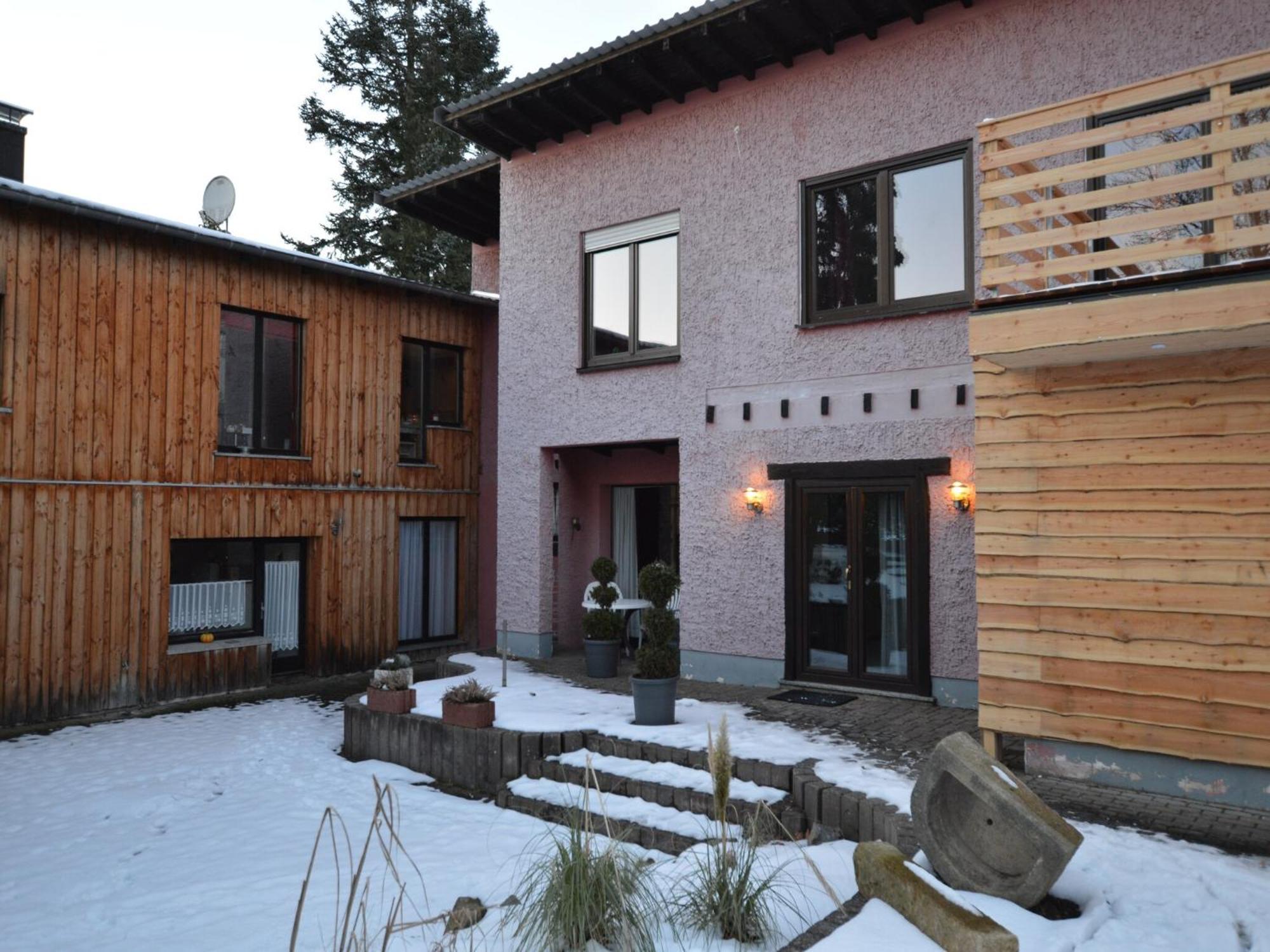 Cosy Apartment In Manderscheid With Balcony Bagian luar foto