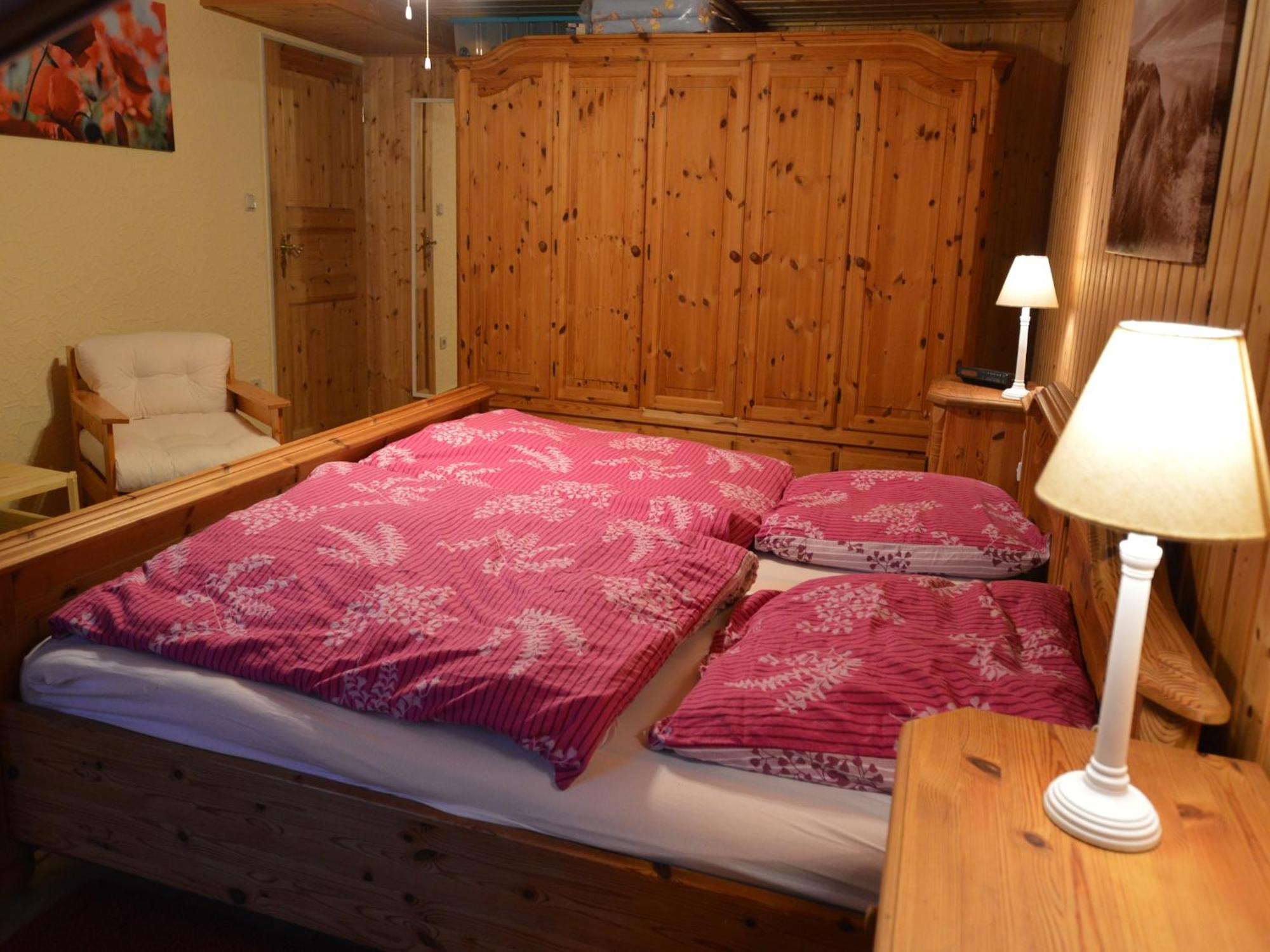 Cosy Apartment In Manderscheid With Balcony Bagian luar foto